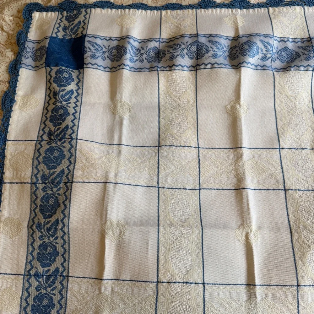 Vintage Blue White Cotton Damask Tablecloth Rose Floral Crochet Trim 32x30